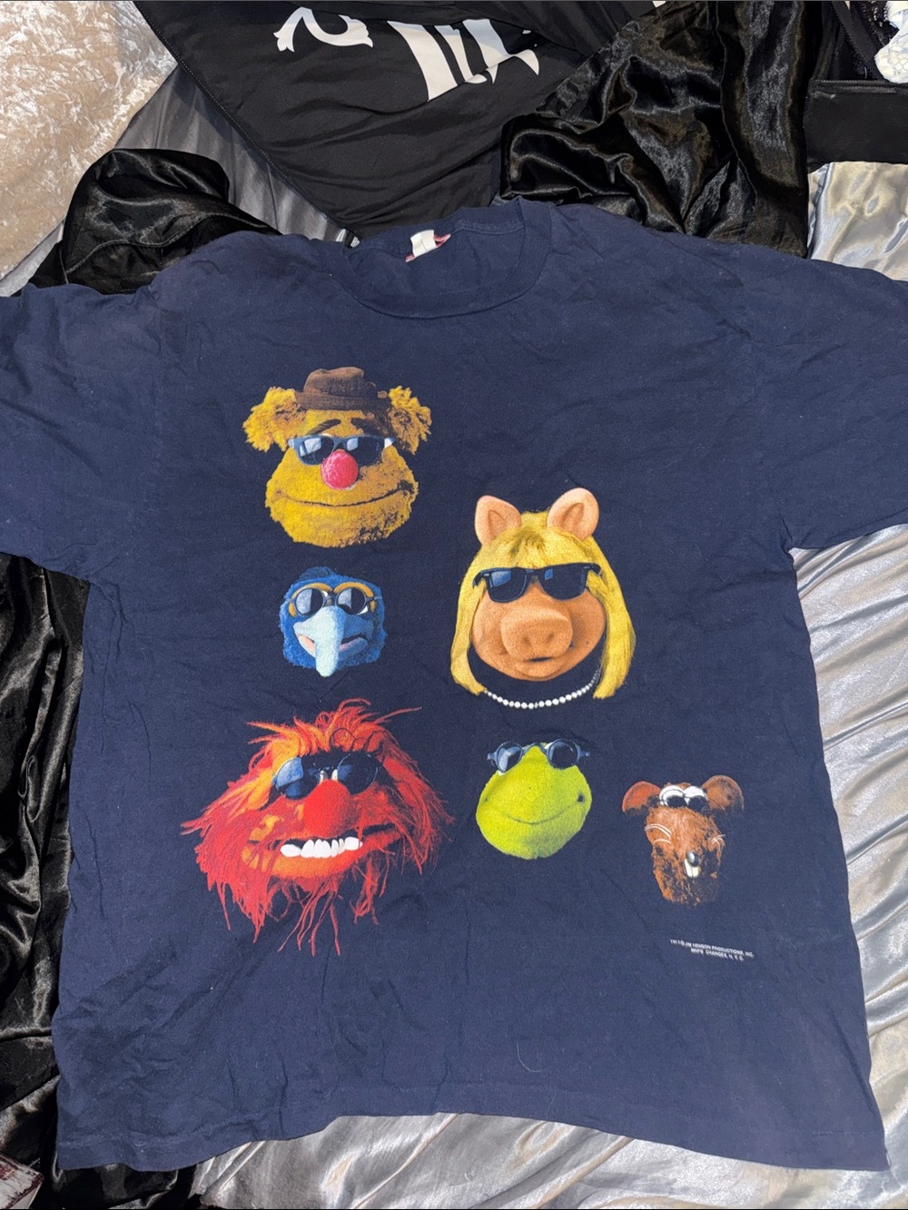Vintage 90’s Muppets 6 character shadow black out T-Shirt!